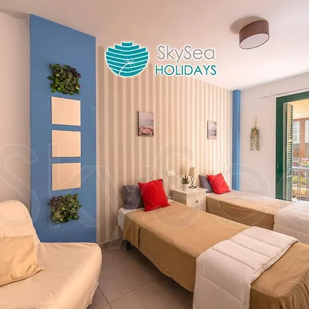 Skysea Holidays Center Málaga