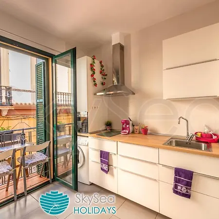 Skysea Holidays Center * Malaga